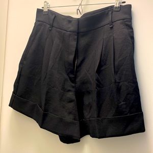 Wilfred - Labyrinth Short Black - Size 12